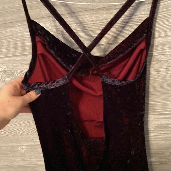 Sabora‎ crushed Velvet black/Red Dress size medium - Picture 7 of 9